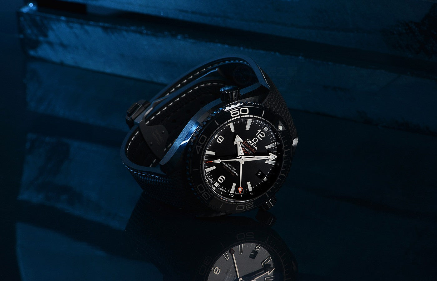 Black Steel - Black Rubber - Automatic - 43mm